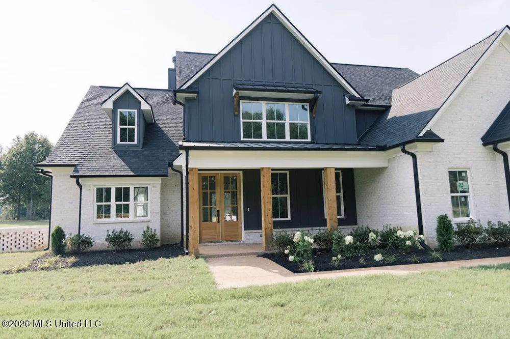 5163 Old Barn Cove Coldwater, MS 38618