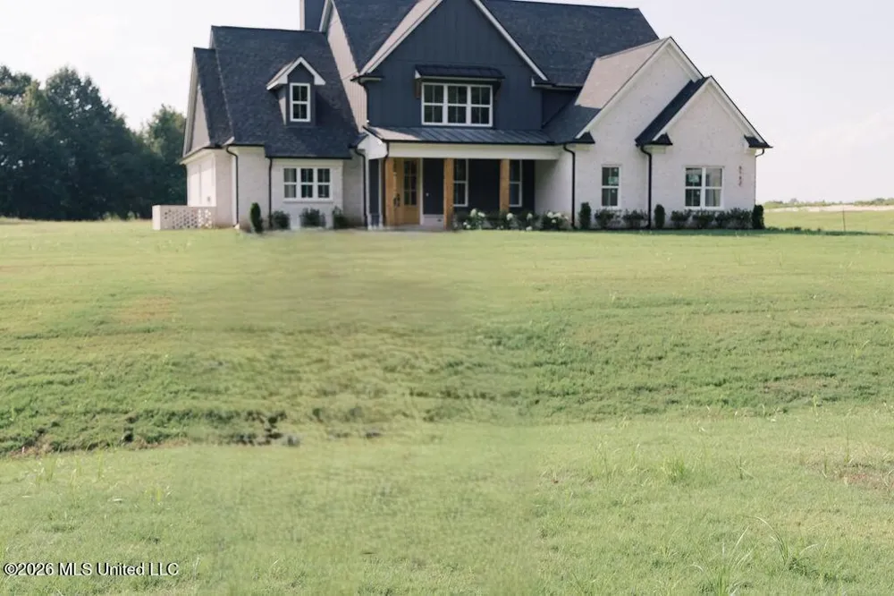 5163 Old Barn Cove Coldwater, MS 38618