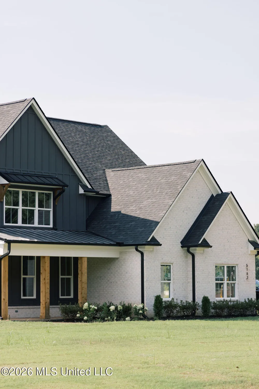 5163 Old Barn Cove Coldwater, MS 38618