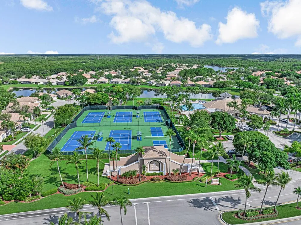 8429 LONG BAY West Palm Beach, FL 33411