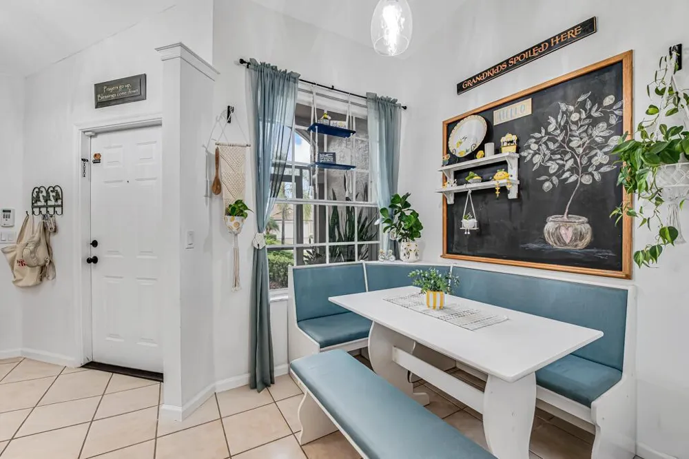 8429 LONG BAY West Palm Beach, FL 33411