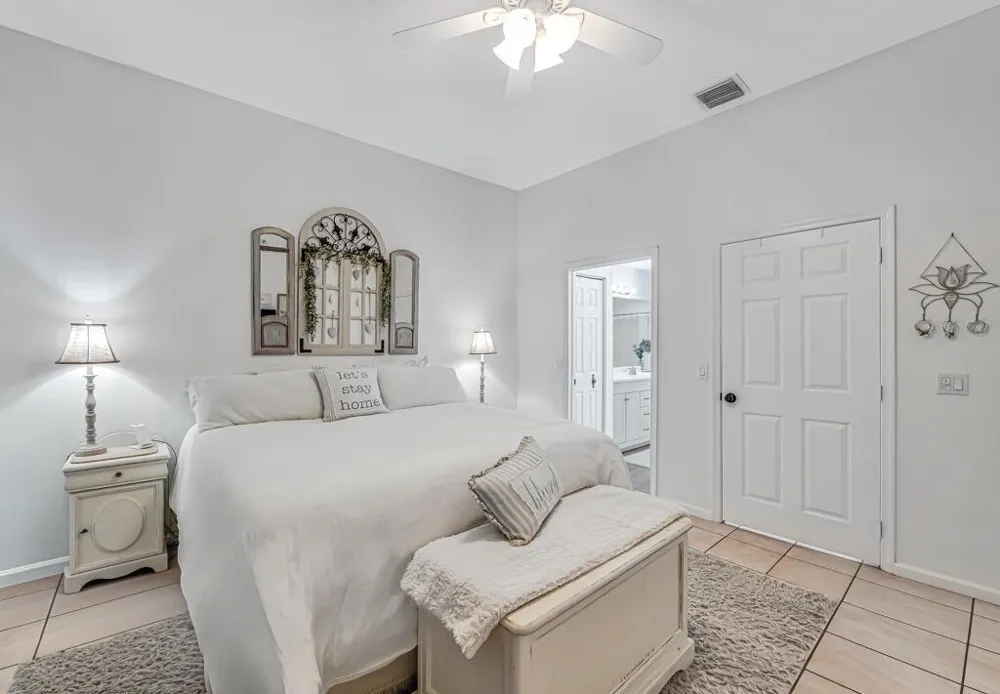 8429 LONG BAY West Palm Beach, FL 33411