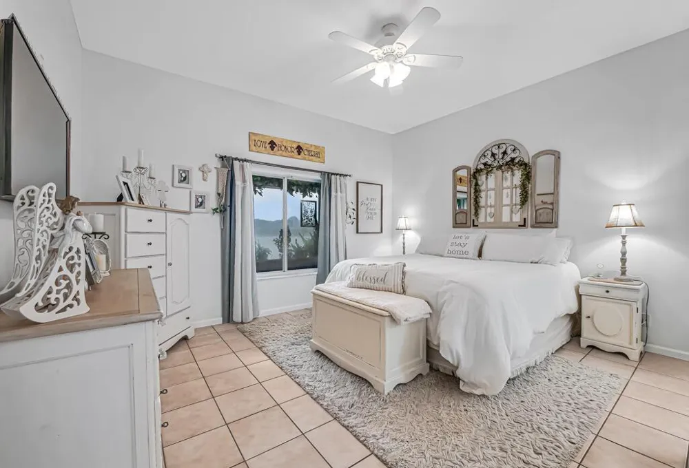 8429 LONG BAY West Palm Beach, FL 33411