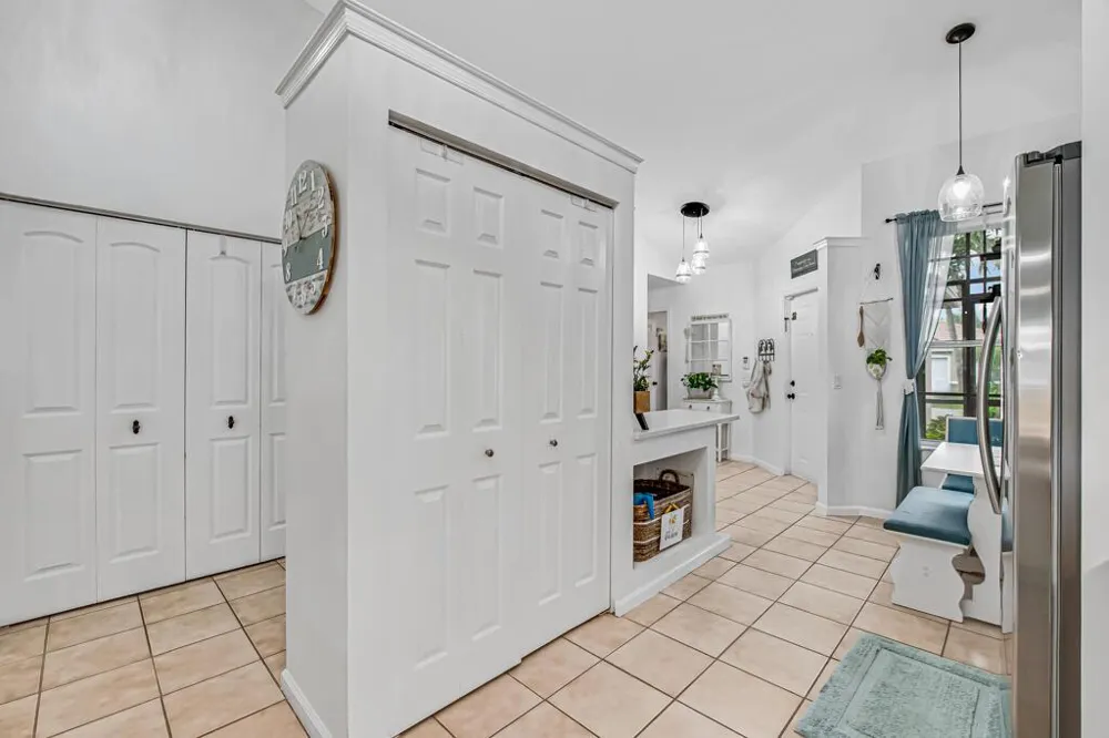 8429 LONG BAY West Palm Beach, FL 33411