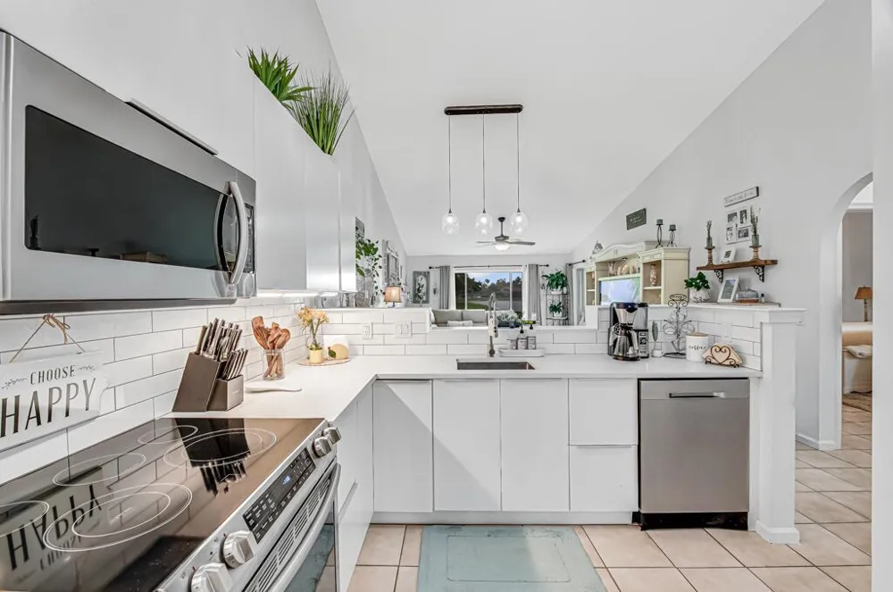 8429 LONG BAY West Palm Beach, FL 33411