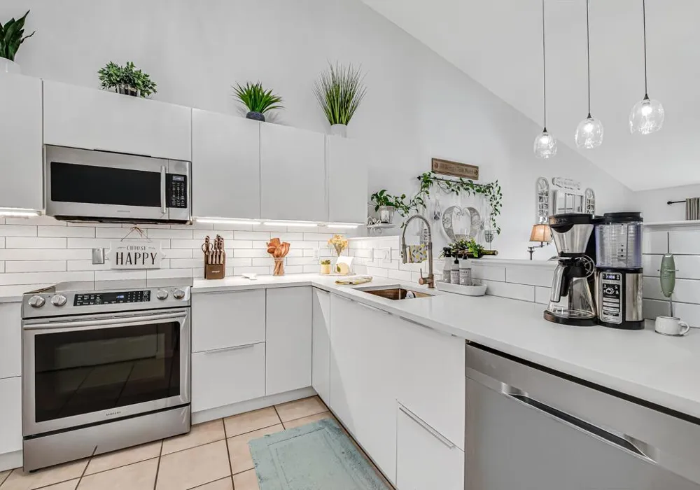 8429 LONG BAY West Palm Beach, FL 33411