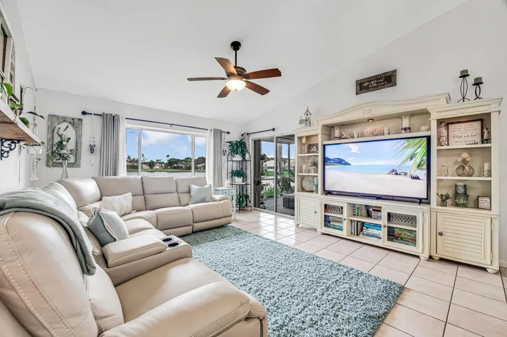 8429 LONG BAY West Palm Beach, FL 33411