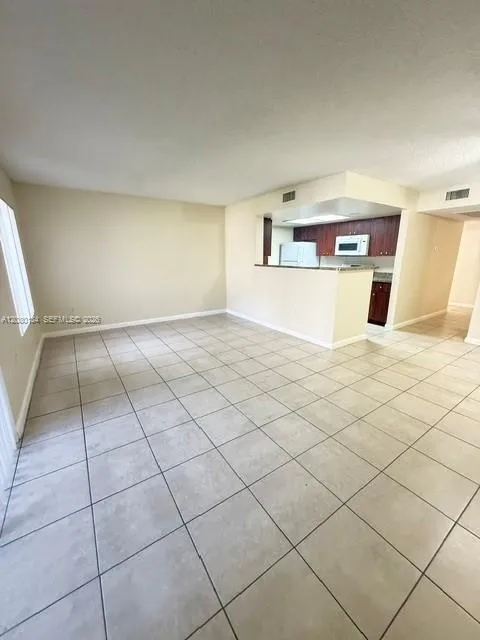 8335 Coral Lake Mnr #8335 Coral Springs, FL 33065
