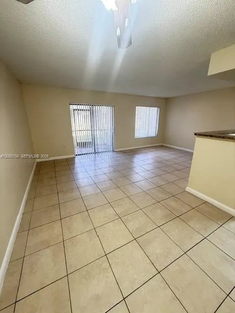 8335 Coral Lake Mnr #8335 Coral Springs, FL 33065