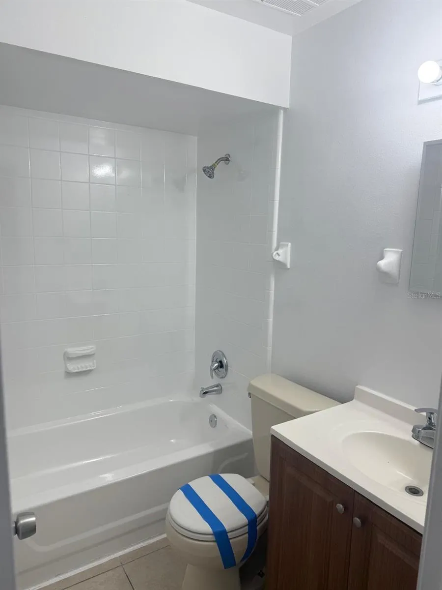 2401 BARLEY CLUB #2 Orlando, FL 32837