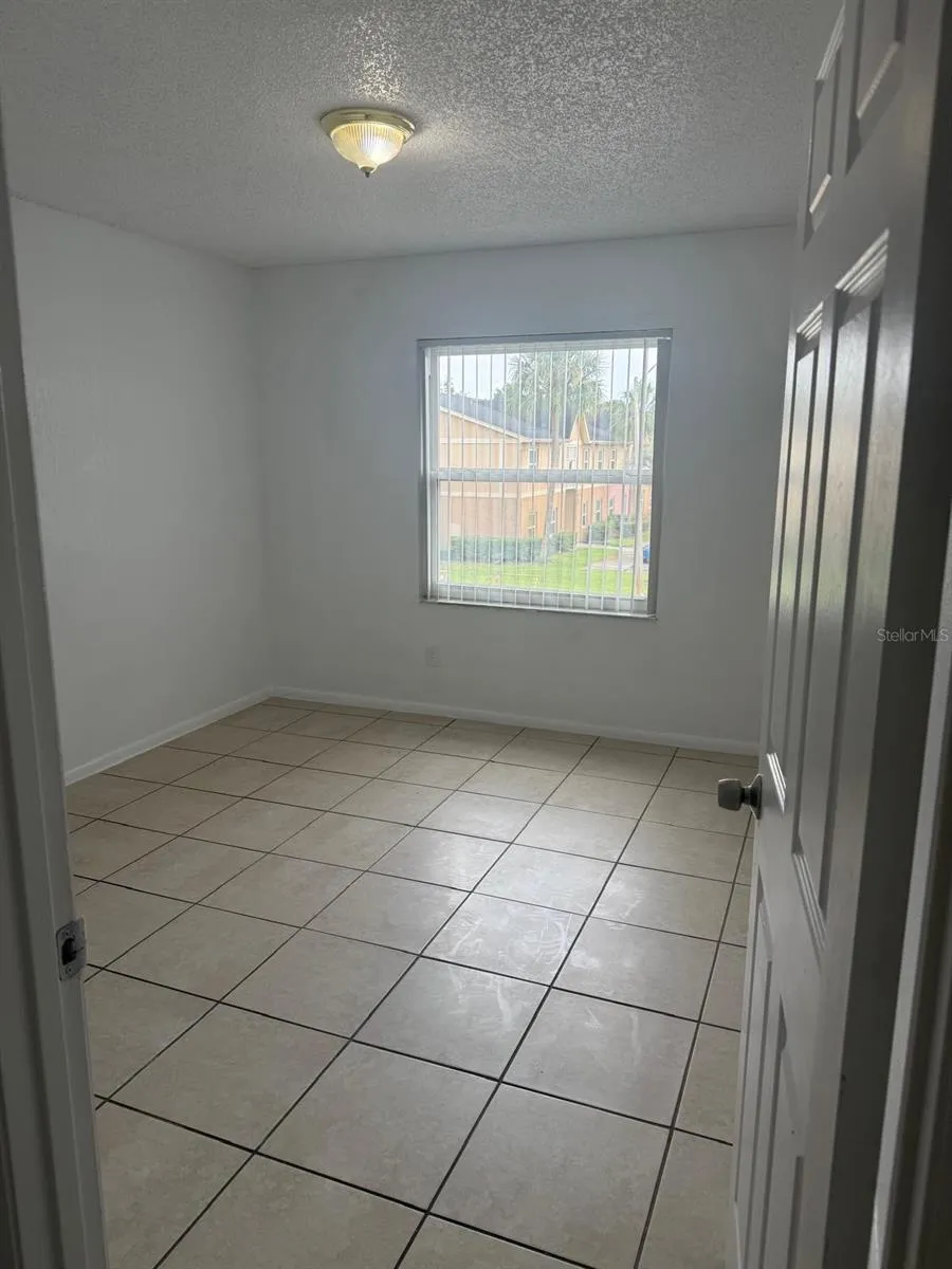 2401 BARLEY CLUB #2 Orlando, FL 32837