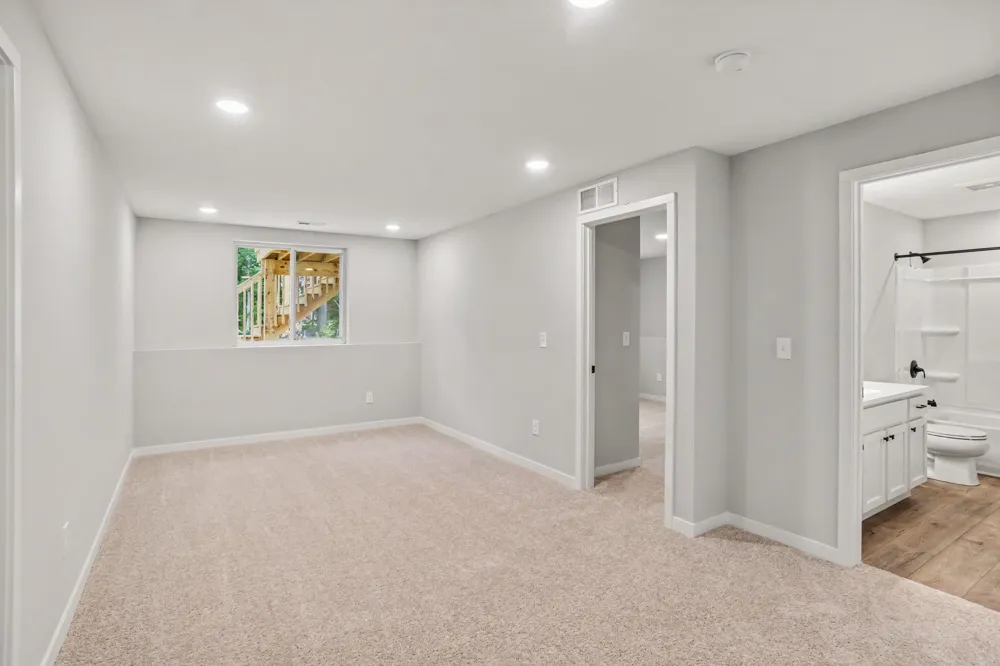 2098 Kristin Court Muskegon, MI 49442