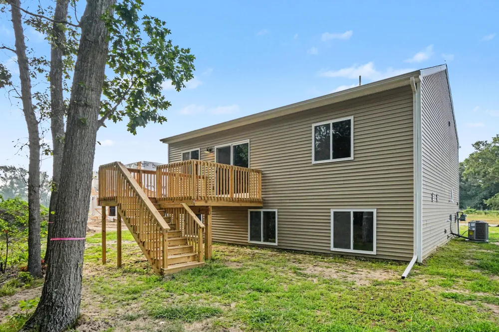 2098 Kristin Court Muskegon, MI 49442