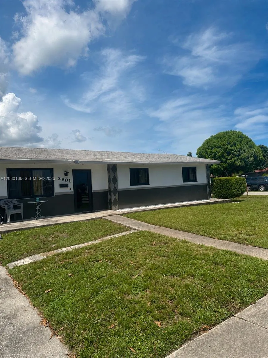 2901 NW 209th Ter Miami Gardens, FL 33056