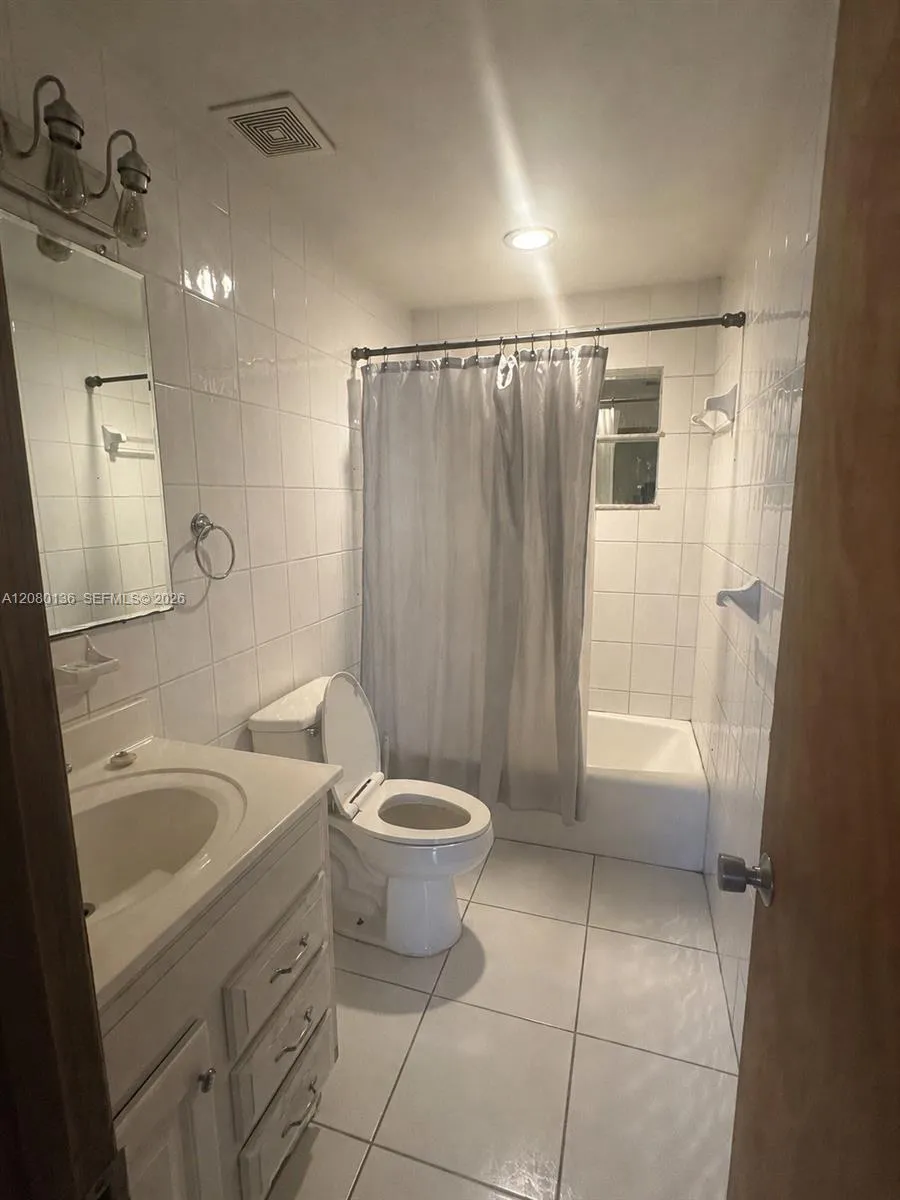 2901 NW 209th Ter Miami Gardens, FL 33056