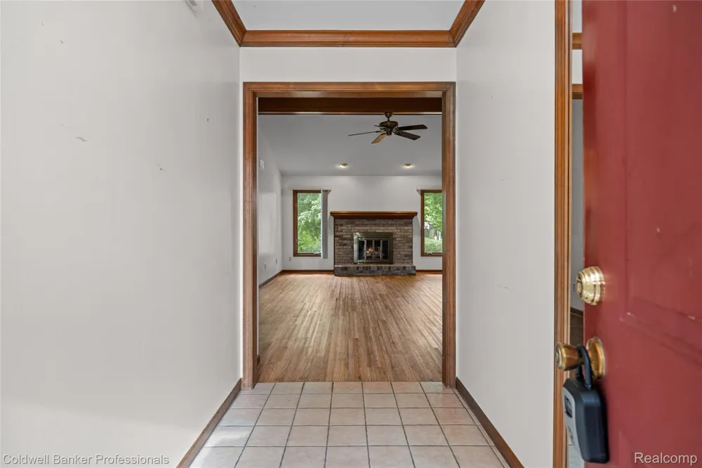 46536 Fox Run Drive Macomb Township, MI 48044