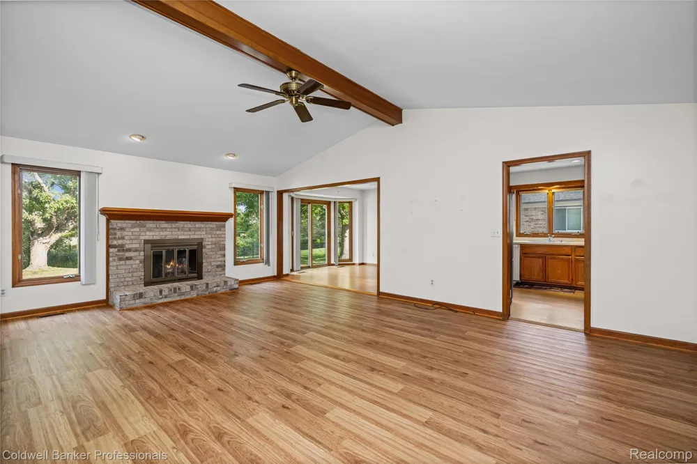 46536 Fox Run Drive Macomb Township, MI 48044