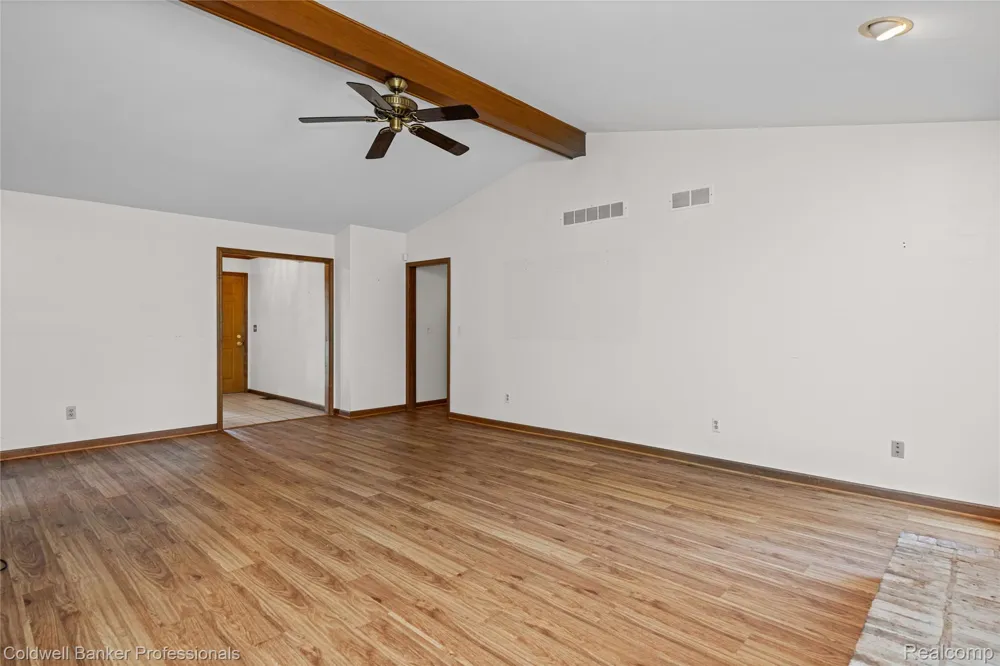 46536 Fox Run Drive Macomb Township, MI 48044