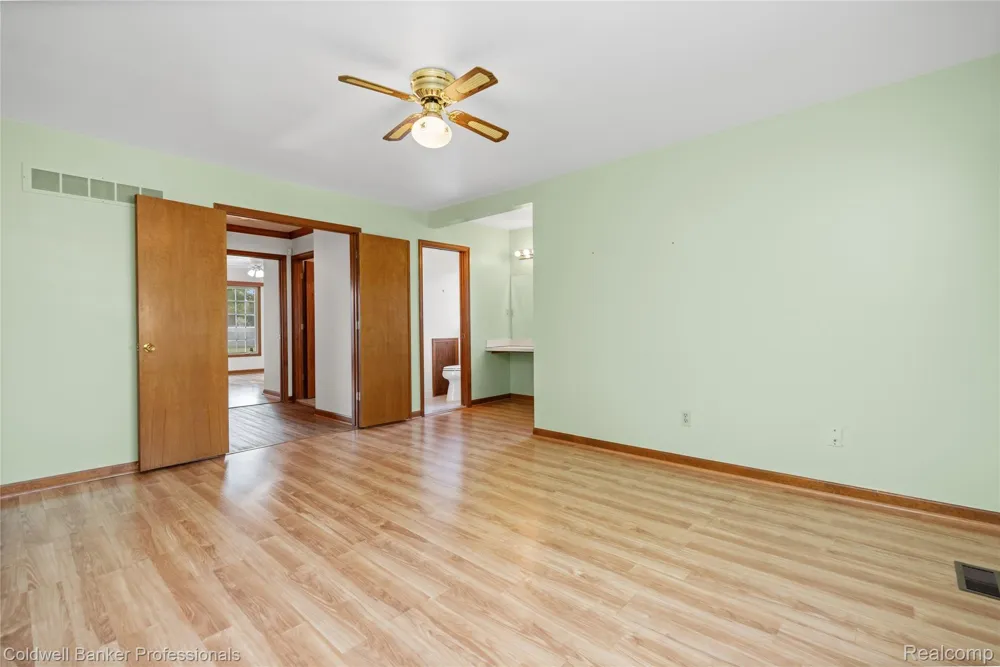 46536 Fox Run Drive Macomb Township, MI 48044