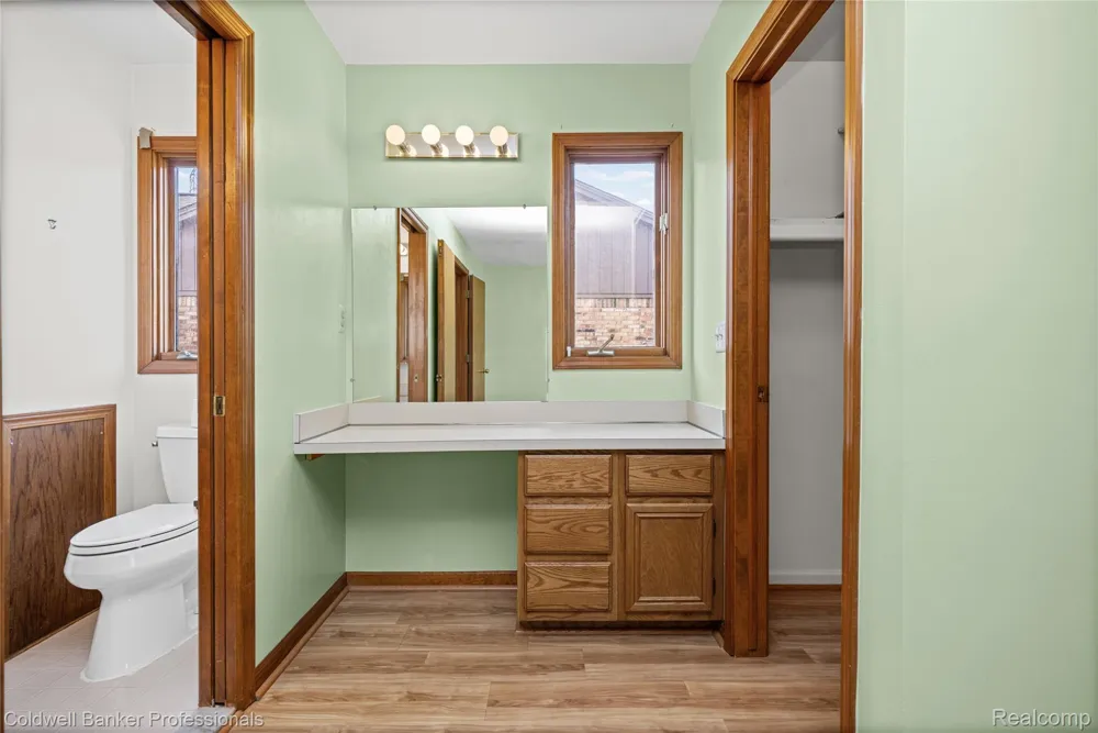 46536 Fox Run Drive Macomb Township, MI 48044