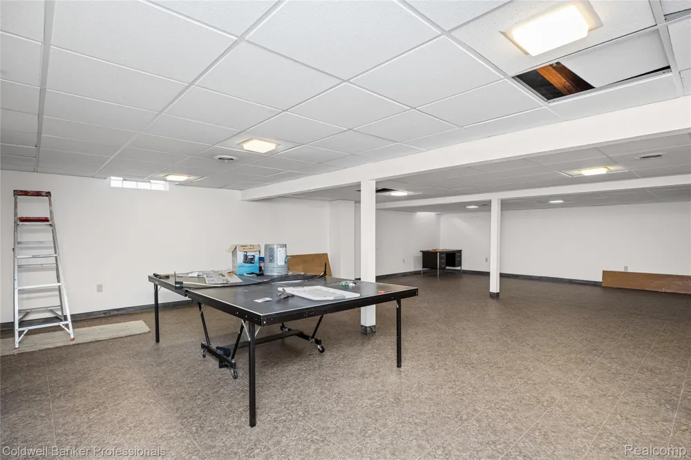 46536 Fox Run Drive Macomb Township, MI 48044
