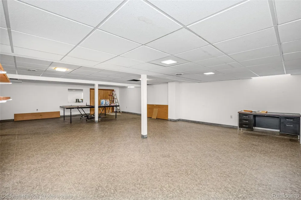 46536 Fox Run Drive Macomb Township, MI 48044