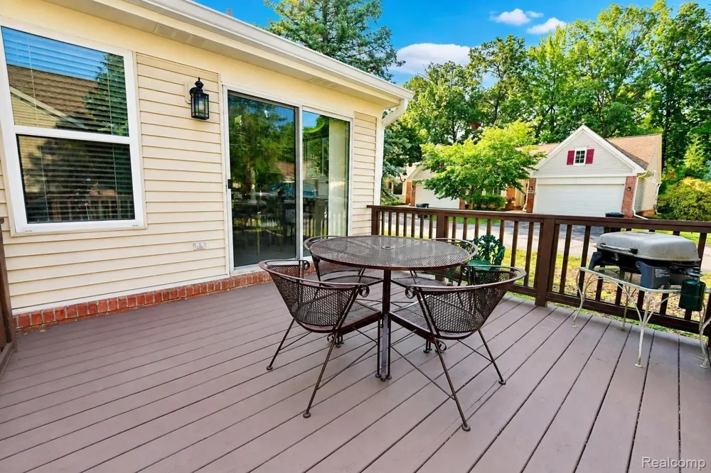 6355 Sheppard Drive #92 Westland City, MI 48185