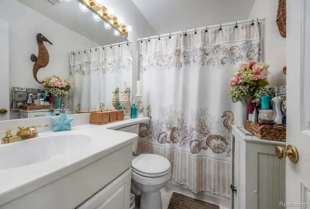 6355 Sheppard Drive #92 Westland City, MI 48185