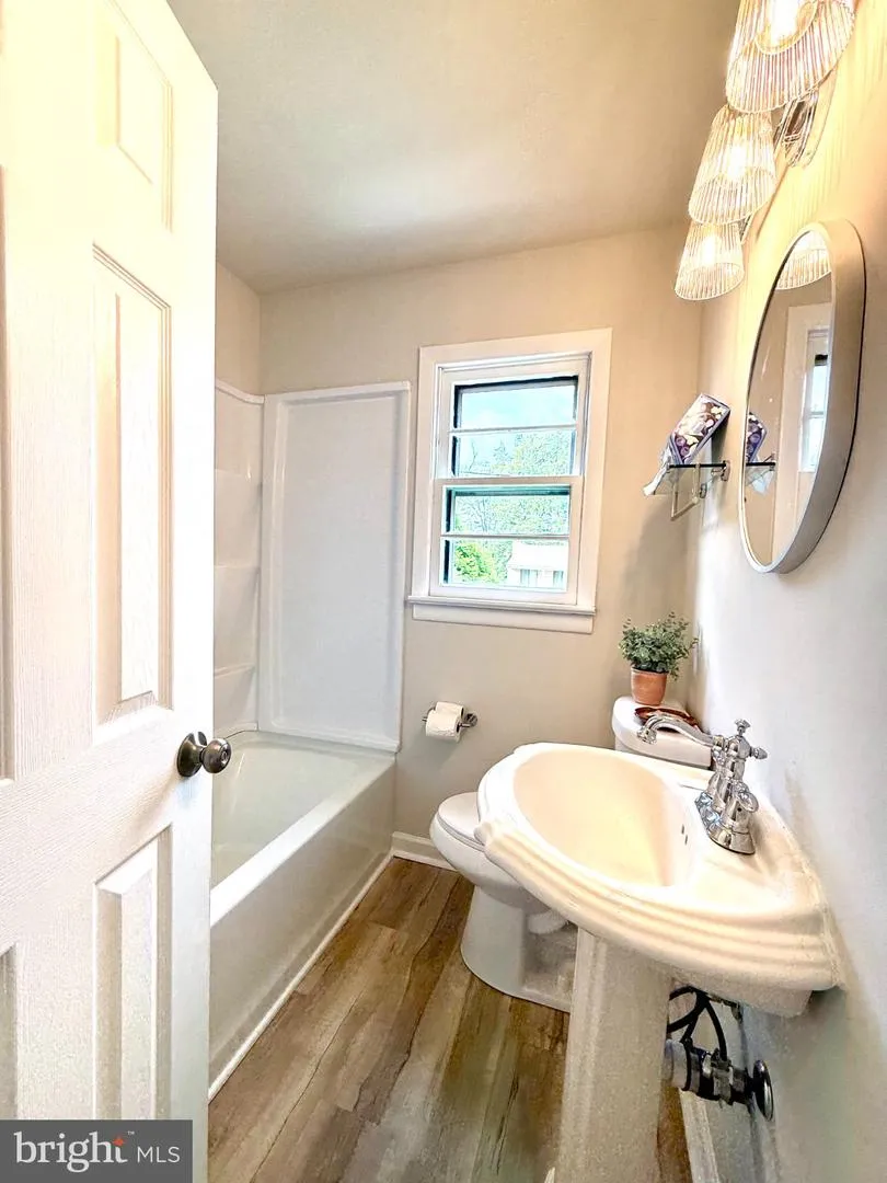 1212 ELFIN AVENUE Capitol Heights, MD 20743