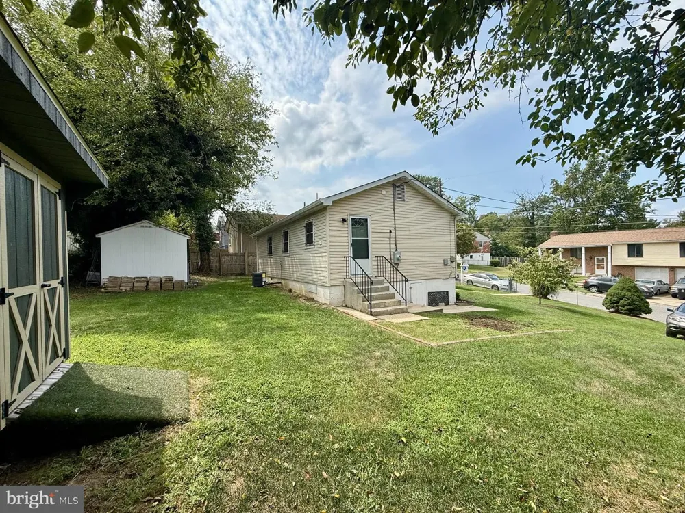 1212 ELFIN AVENUE Capitol Heights, MD 20743