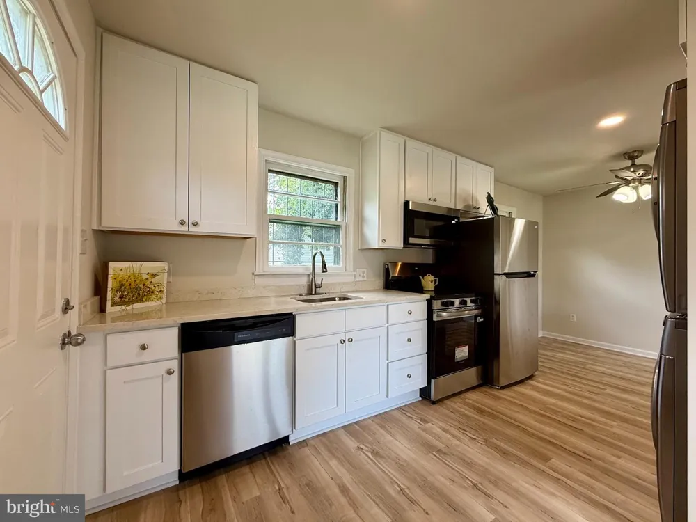 1212 ELFIN AVENUE Capitol Heights, MD 20743