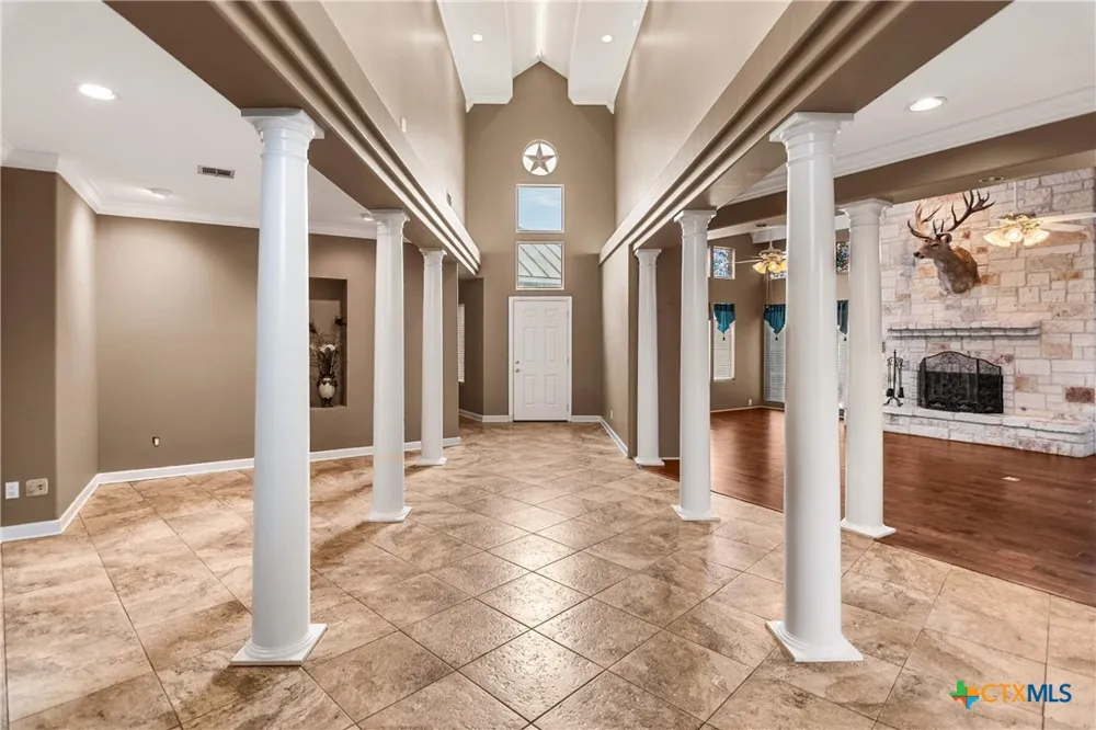 2524 S Robinson Drive Robinson, TX 76706