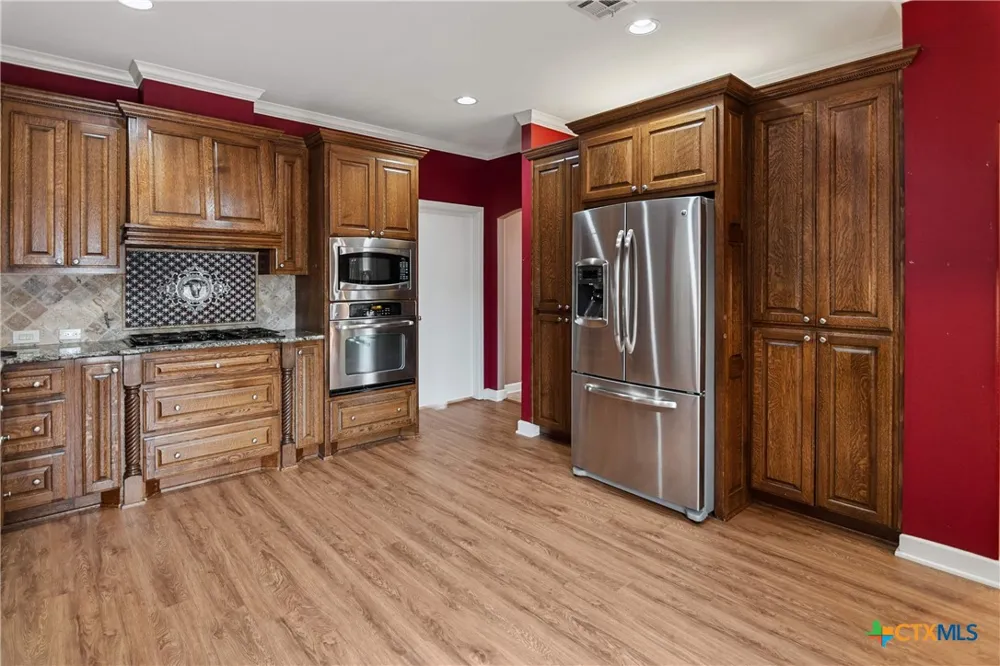 2524 S Robinson Drive Robinson, TX 76706