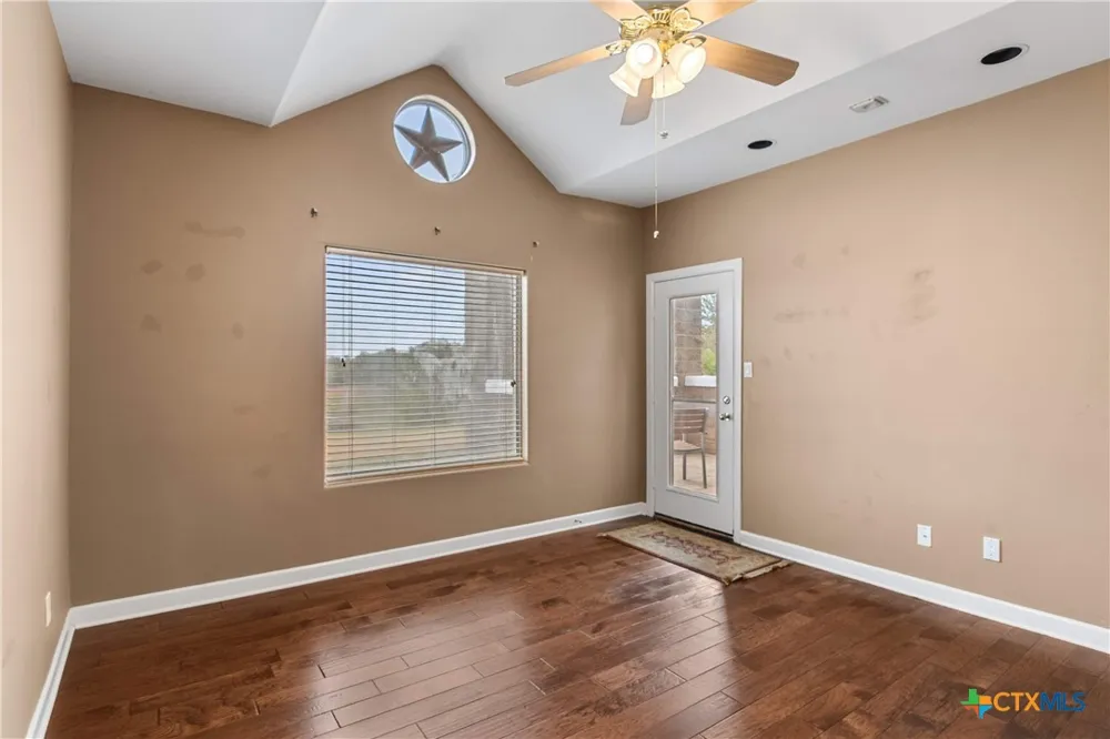 2524 S Robinson Drive Robinson, TX 76706