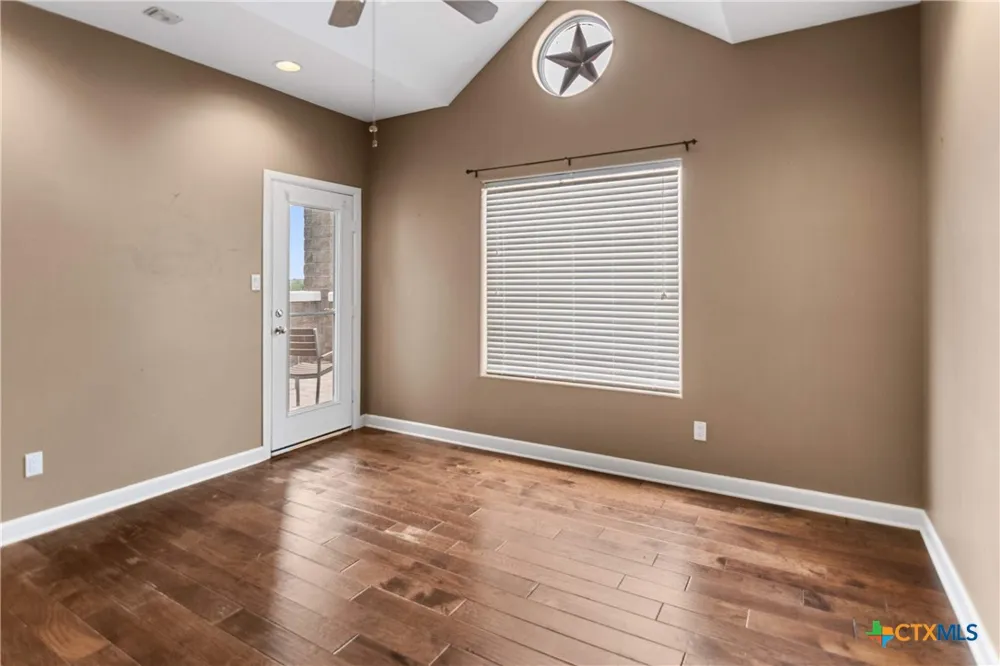 2524 S Robinson Drive Robinson, TX 76706