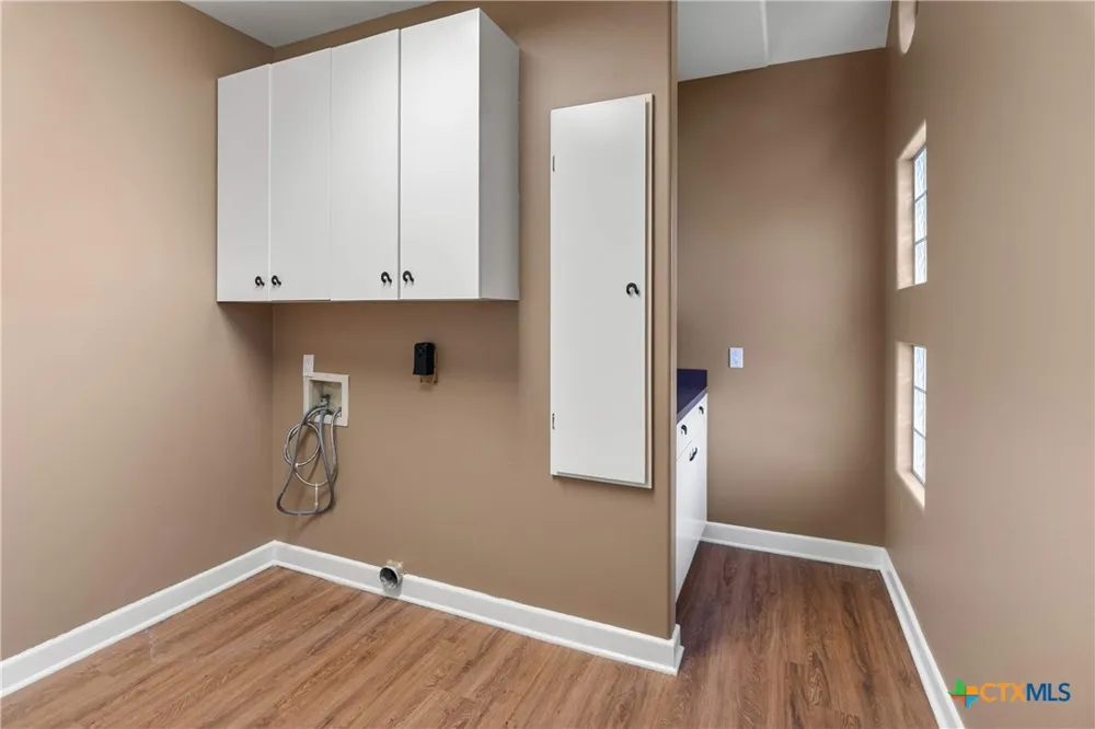 2524 S Robinson Drive Robinson, TX 76706