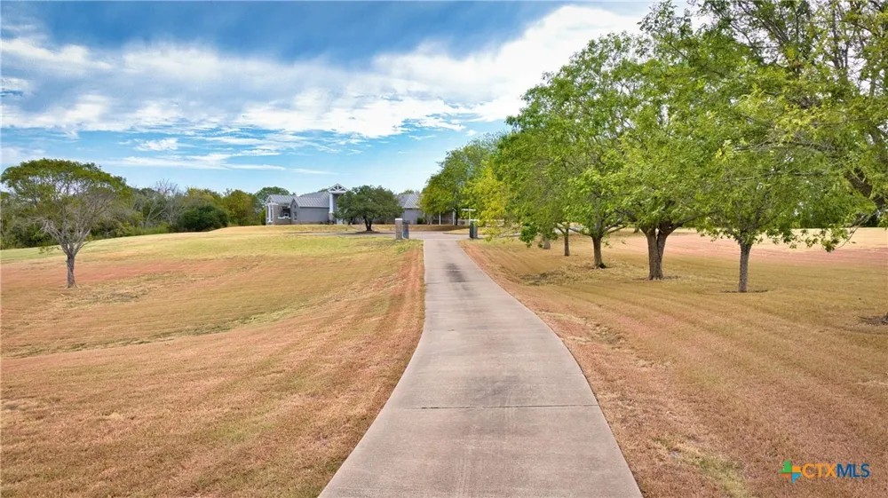 2524 S Robinson Drive Robinson, TX 76706