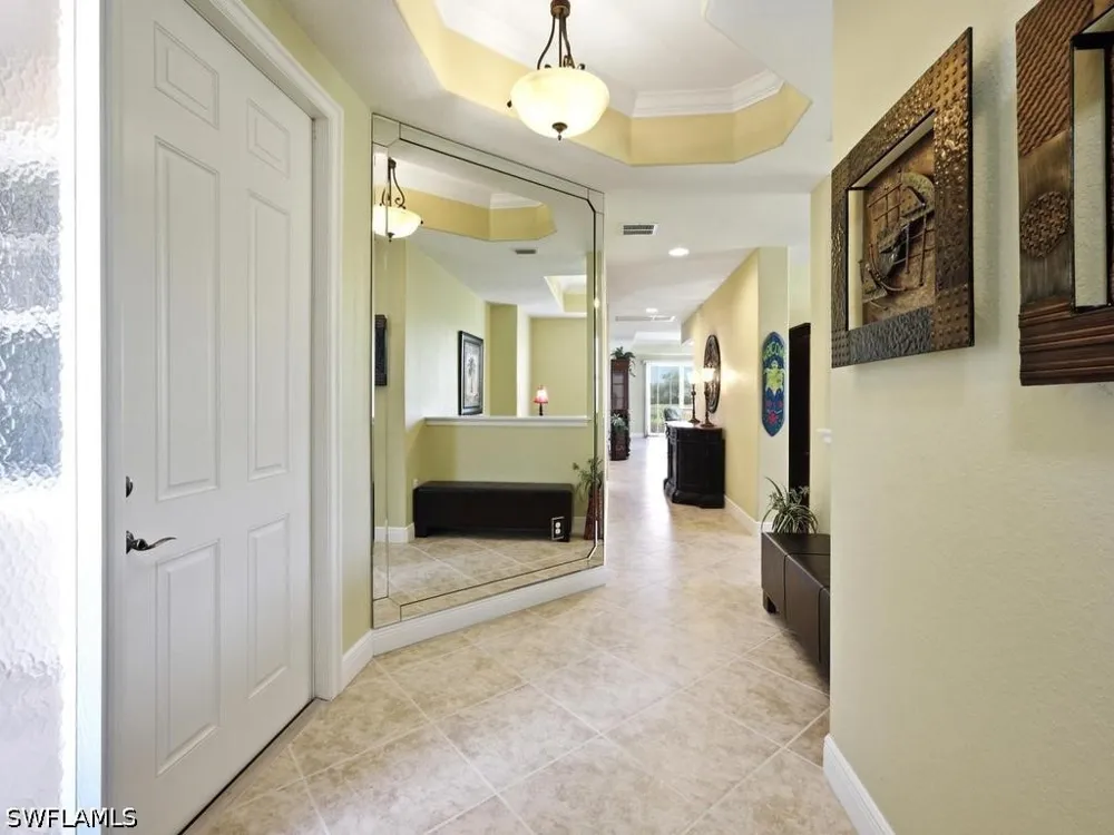 Hawthorne Drive #102 Naples, FL 34113