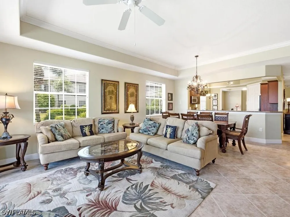 Hawthorne Drive #102 Naples, FL 34113