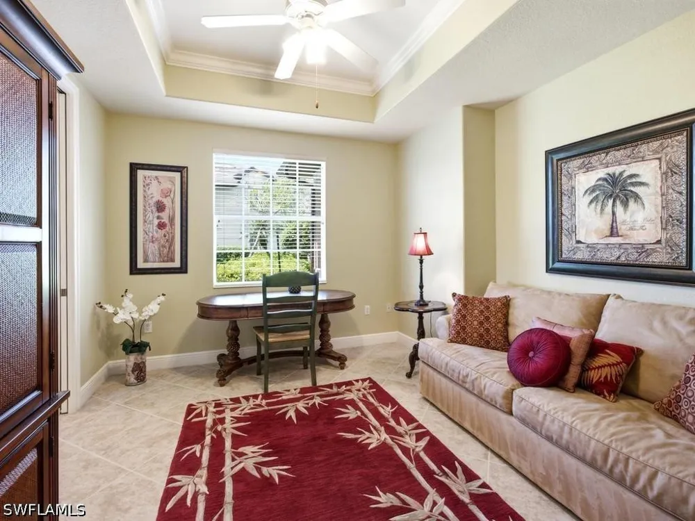 Hawthorne Drive #102 Naples, FL 34113