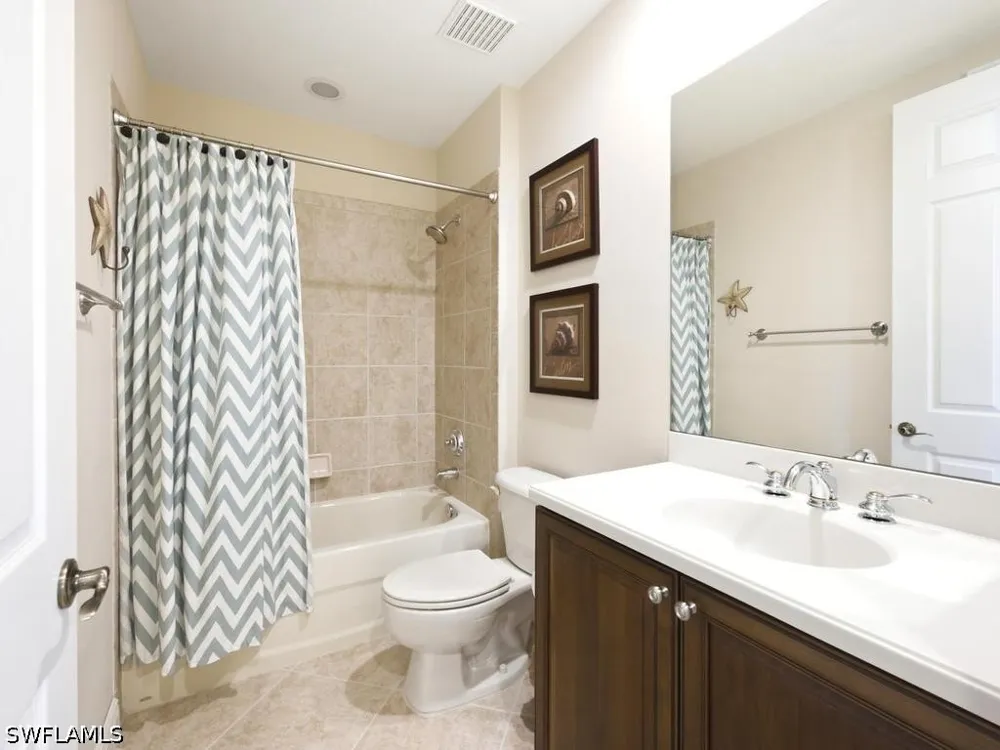 Hawthorne Drive #102 Naples, FL 34113
