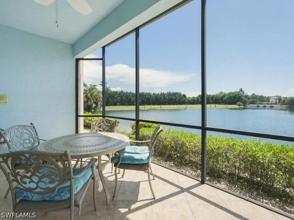 Hawthorne Drive #102 Naples, FL 34113