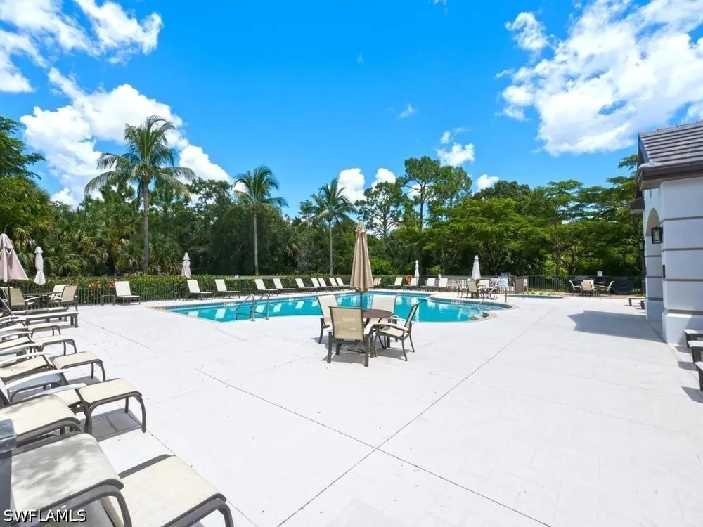 Hawthorne Drive #102 Naples, FL 34113