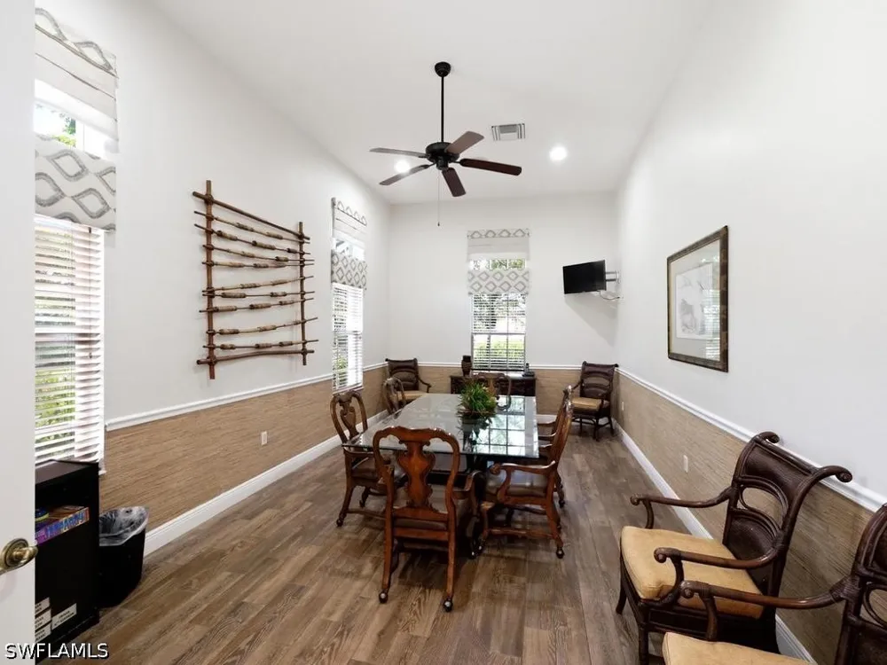 Hawthorne Drive #102 Naples, FL 34113