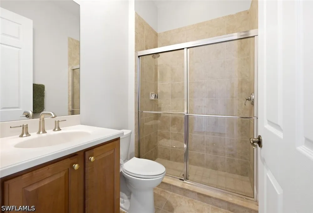 Hawthorne Drive #104 Naples, FL 34113