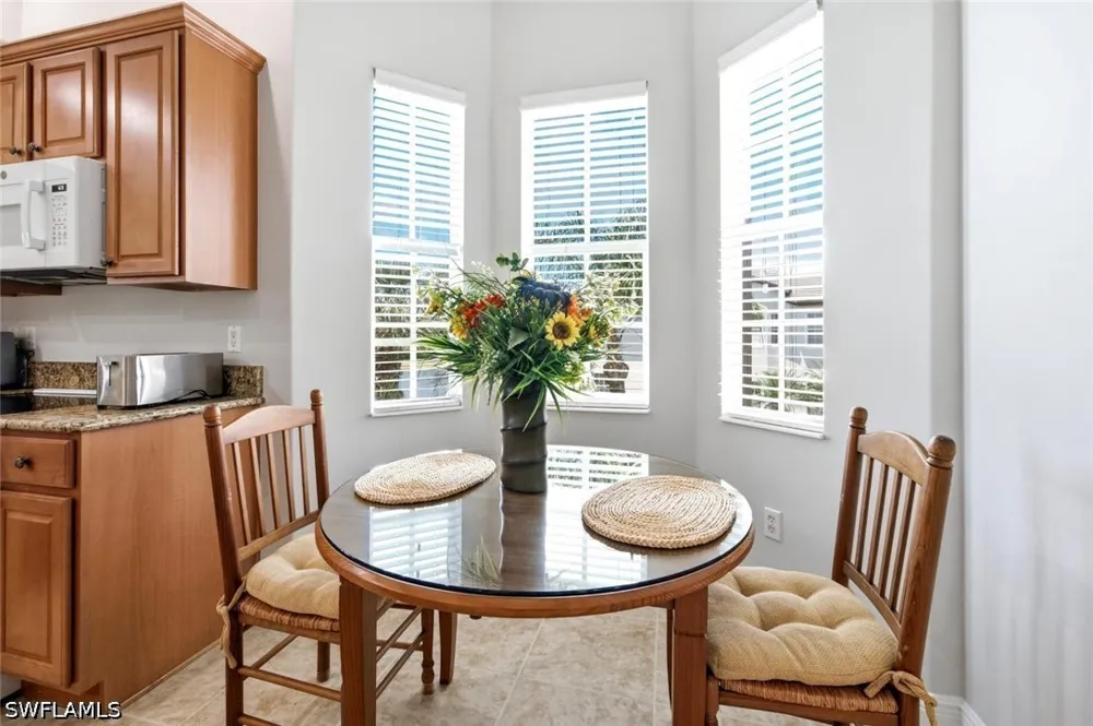 Hawthorne Drive #104 Naples, FL 34113