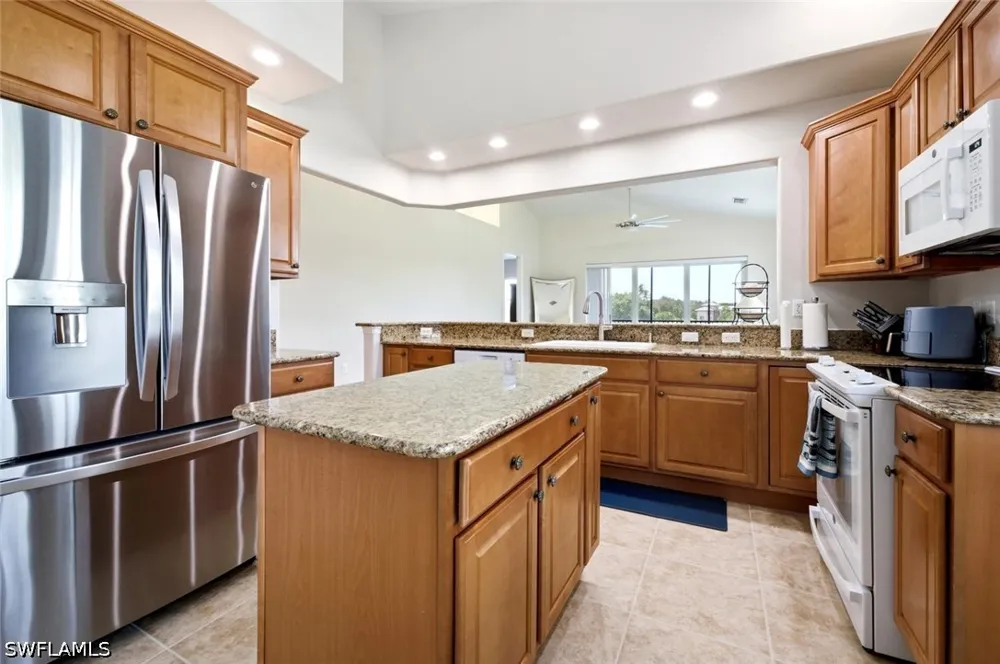Hawthorne Drive #104 Naples, FL 34113