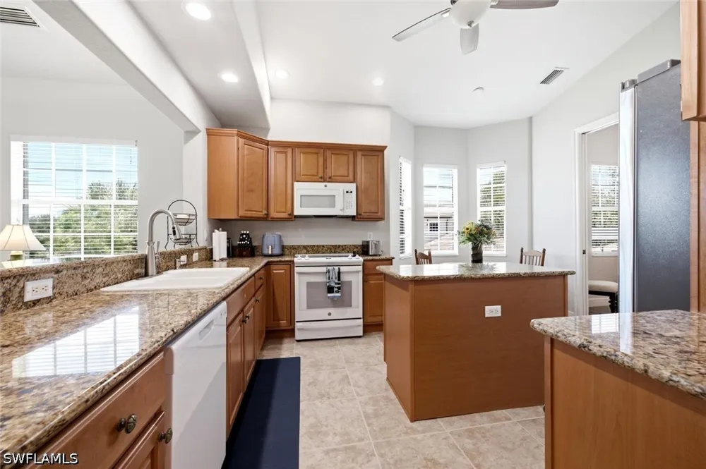 Hawthorne Drive #104 Naples, FL 34113