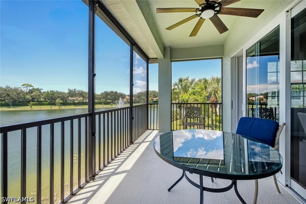 Hawthorne Drive #104 Naples, FL 34113