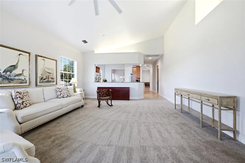 Hawthorne Drive #104 Naples, FL 34113